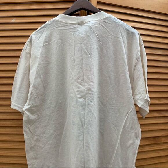 NWT Earth Day vintage T-shirt size large - Picture 6 of 6